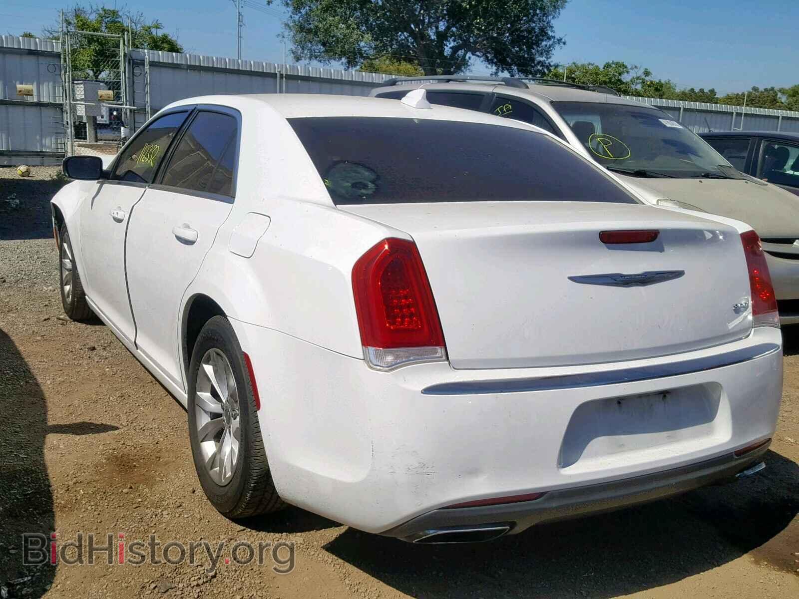 2015 CHRYSLER 300 - VIN: 2C3CCAAG6FH842002 - Фото 3