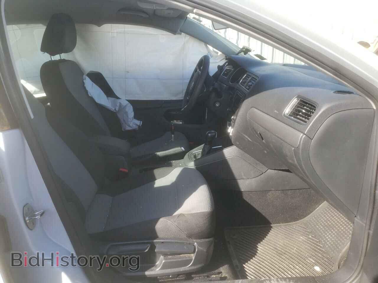 2017 VOLKSWAGEN JETTA - VIN: 3VW2B7AJ6HM376744 - Фото 5