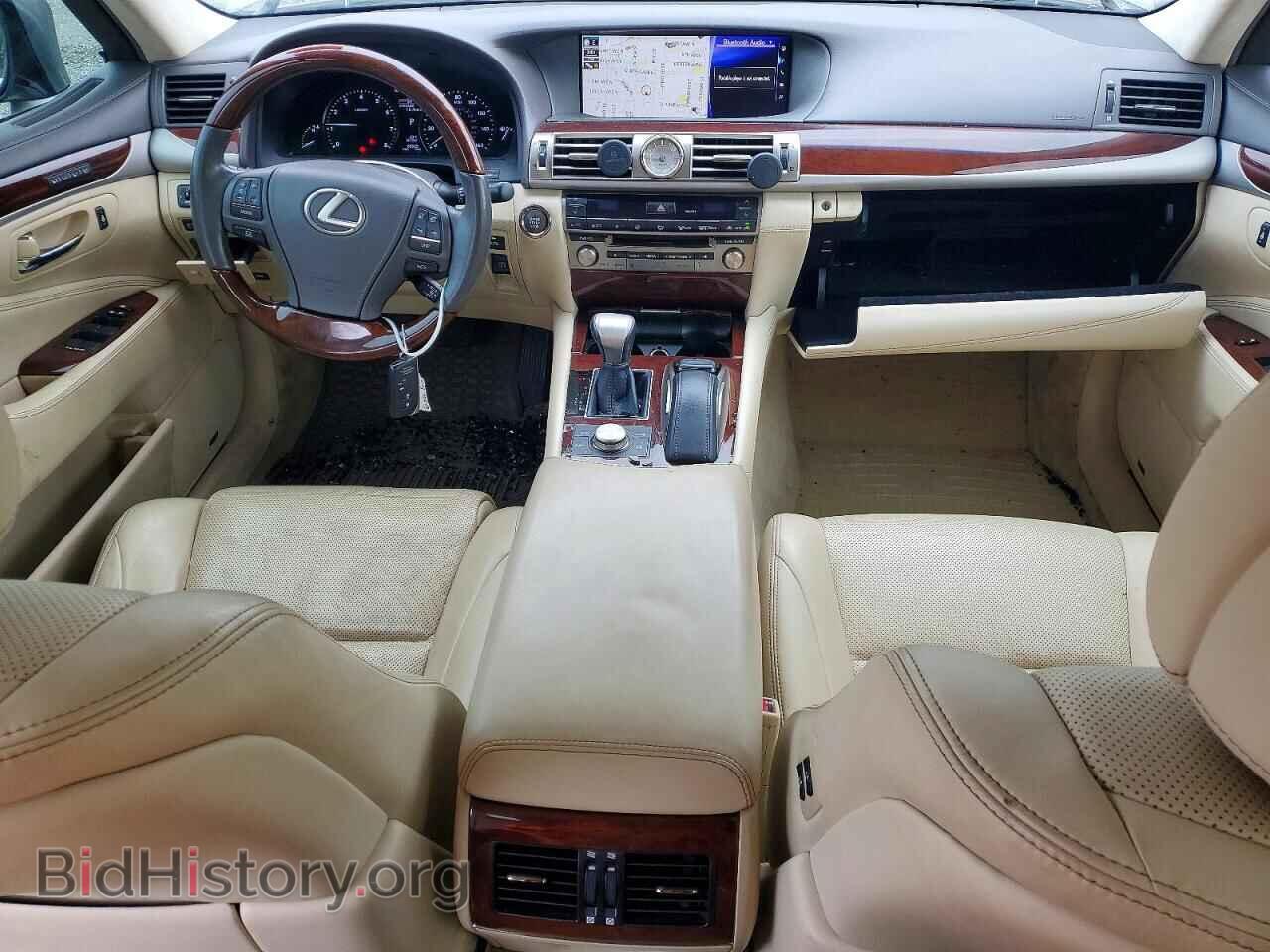 2016 LEXUS LS 460 - VIN: JTHBL5EF6G5140558 - Photo 8