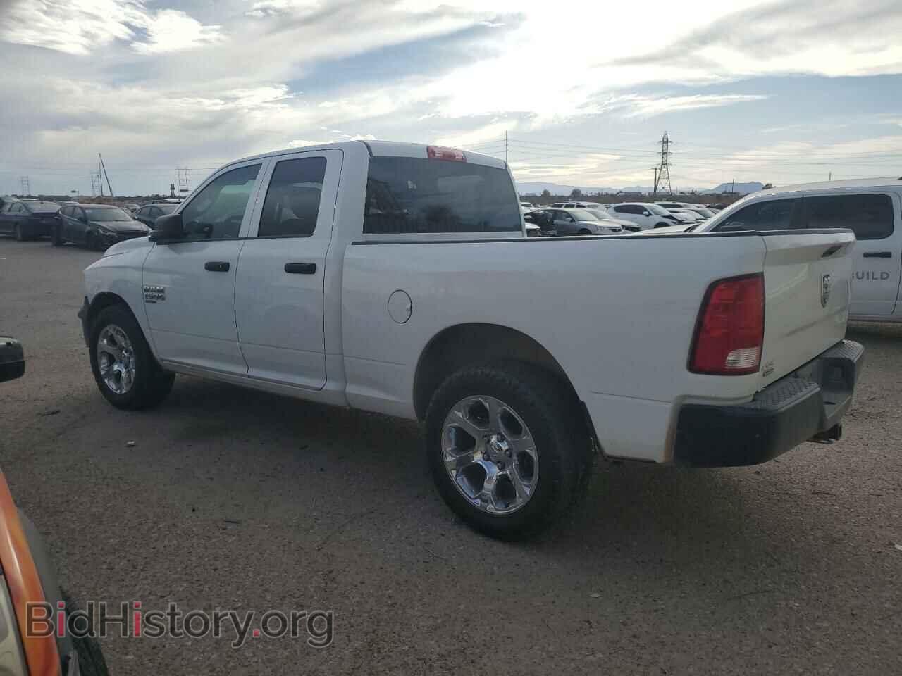 2019 RAM 1500 - VIN: 1C6RR6FG4KS610146 - Фото 2