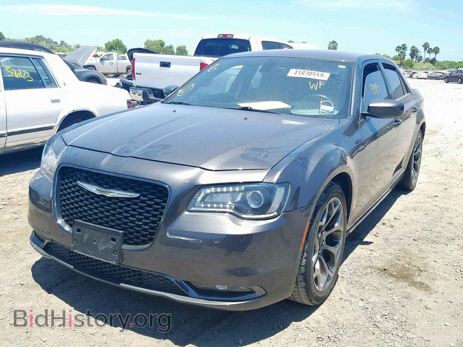 2016 CHRYSLER 300 - VIN: 2C3CCABG8GH268874 - Фото 2