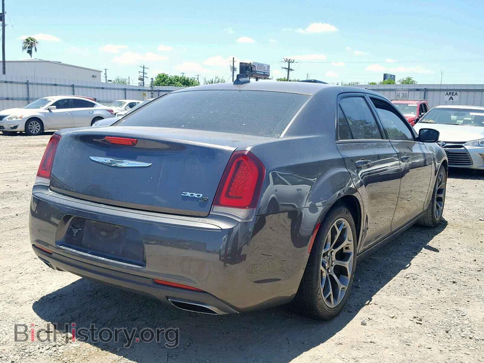 2016 CHRYSLER 300 - VIN: 2C3CCABG8GH268874 - Фото 4