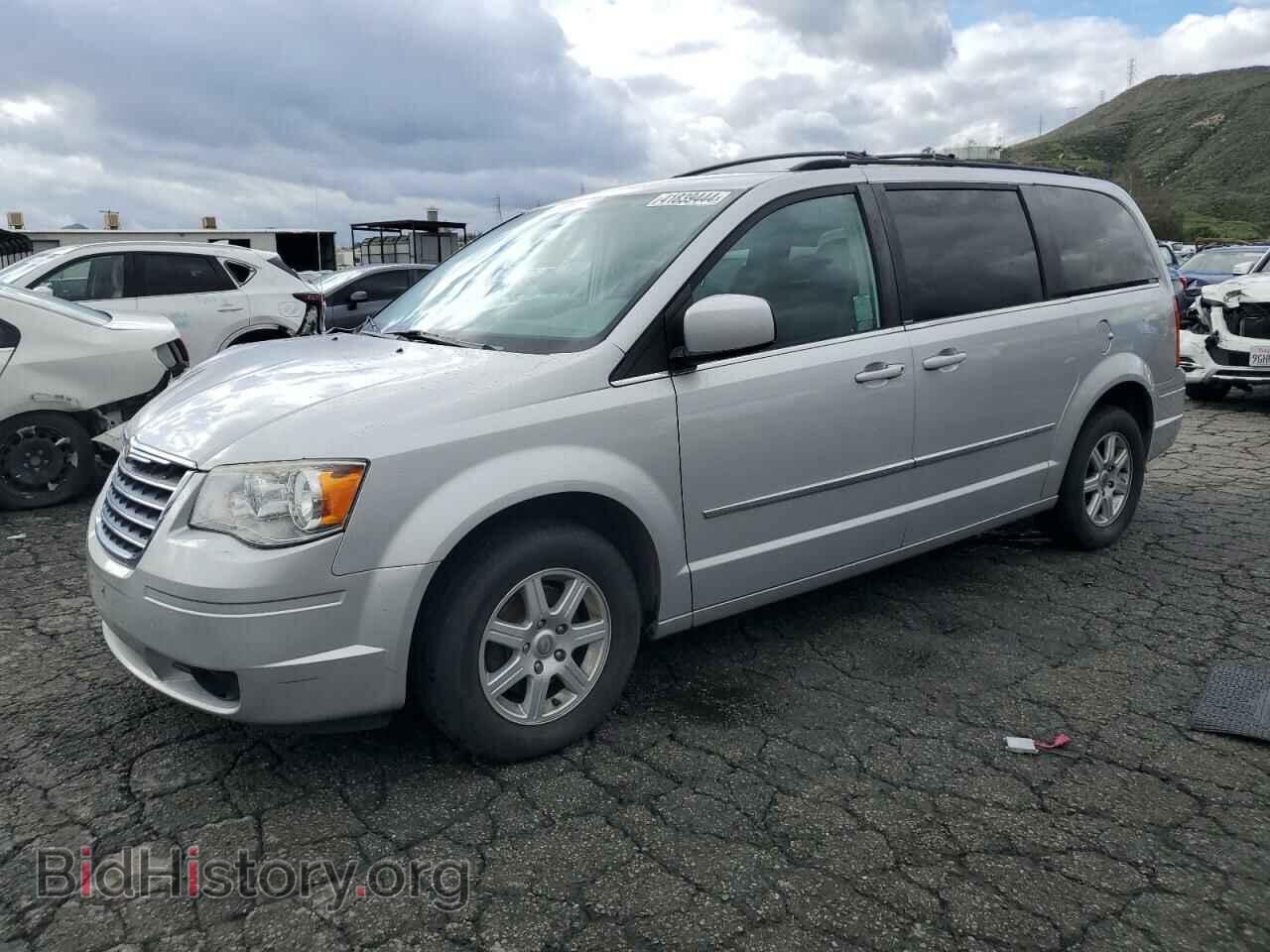 Photo 2A4RR5D16AR359366 - CHRYSLER MINIVAN 2010