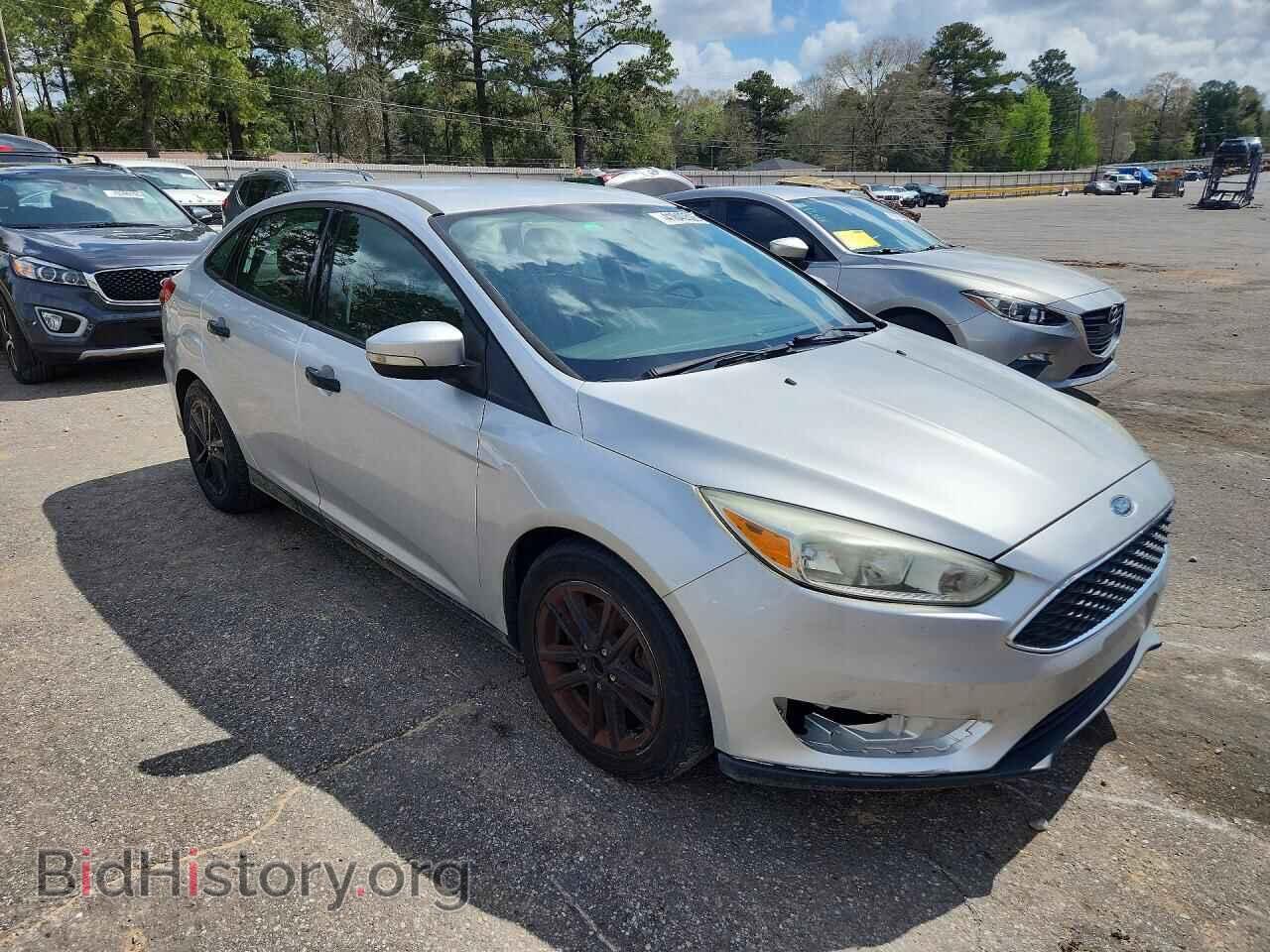 2017 FORD FOCUS - VIN: 1FADP3F24HL256164 - Photo 4