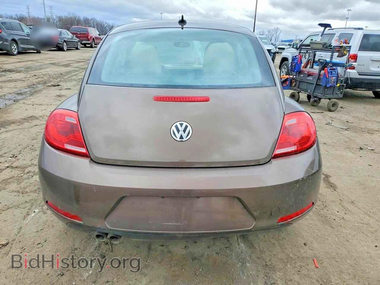 2014 VOLKSWAGEN BEETLE - VIN: 3VWJ07AT0EM633377 - Фото 6