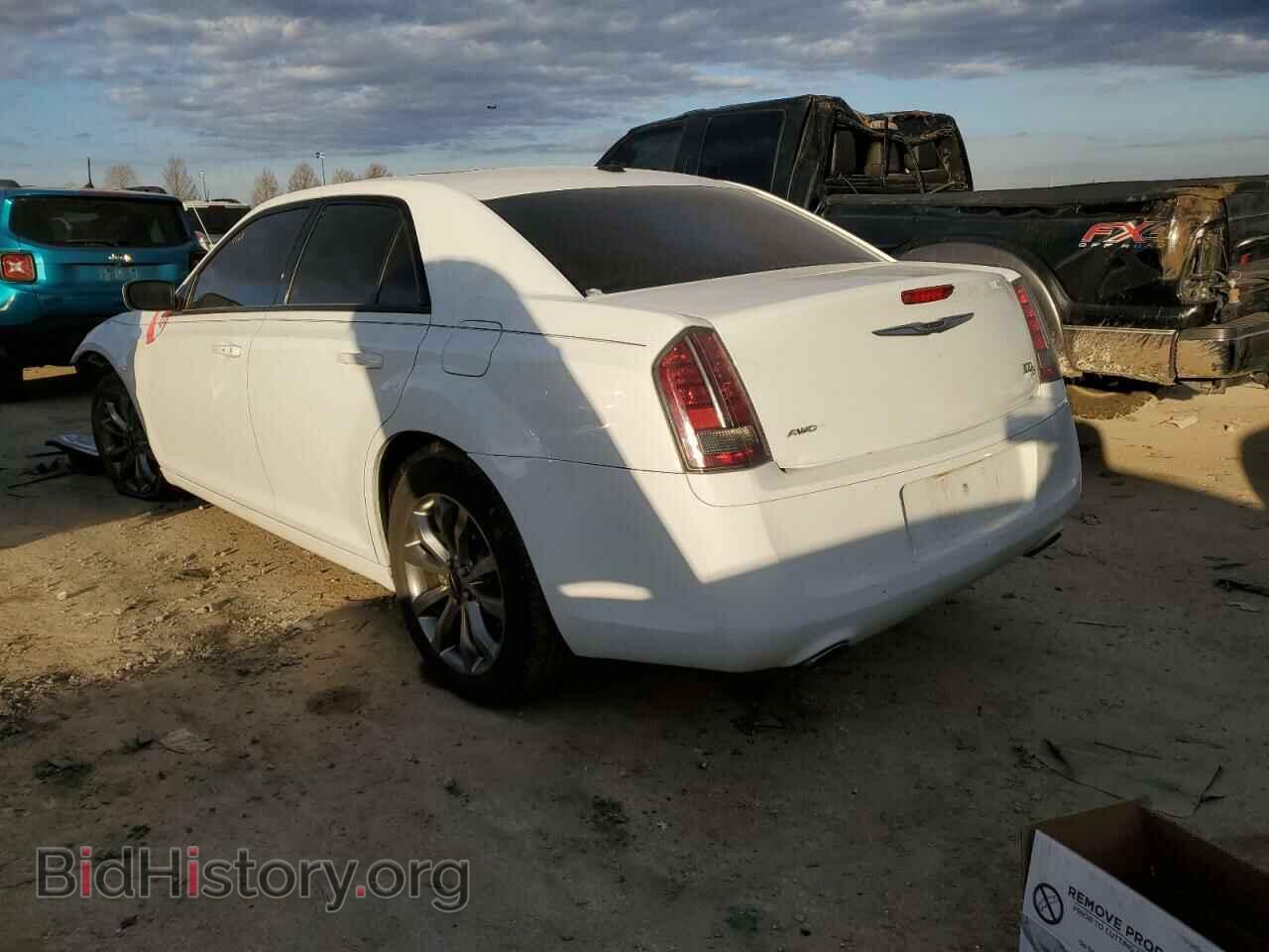 2014 CHRYSLER 300 - VIN: 2C3CCAGG4EH384496 - Фото 2