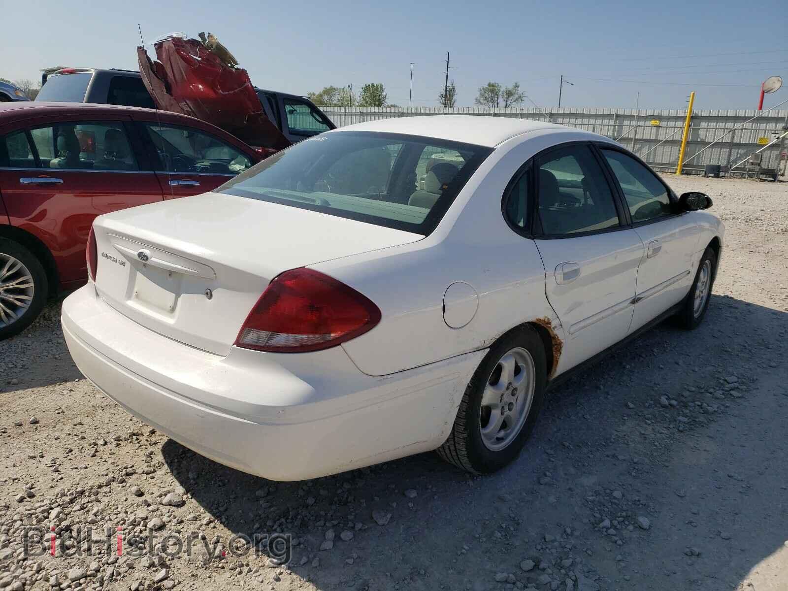2007 FORD TAURUS - VIN: 1FAFP53U67A176613 - Фото 4