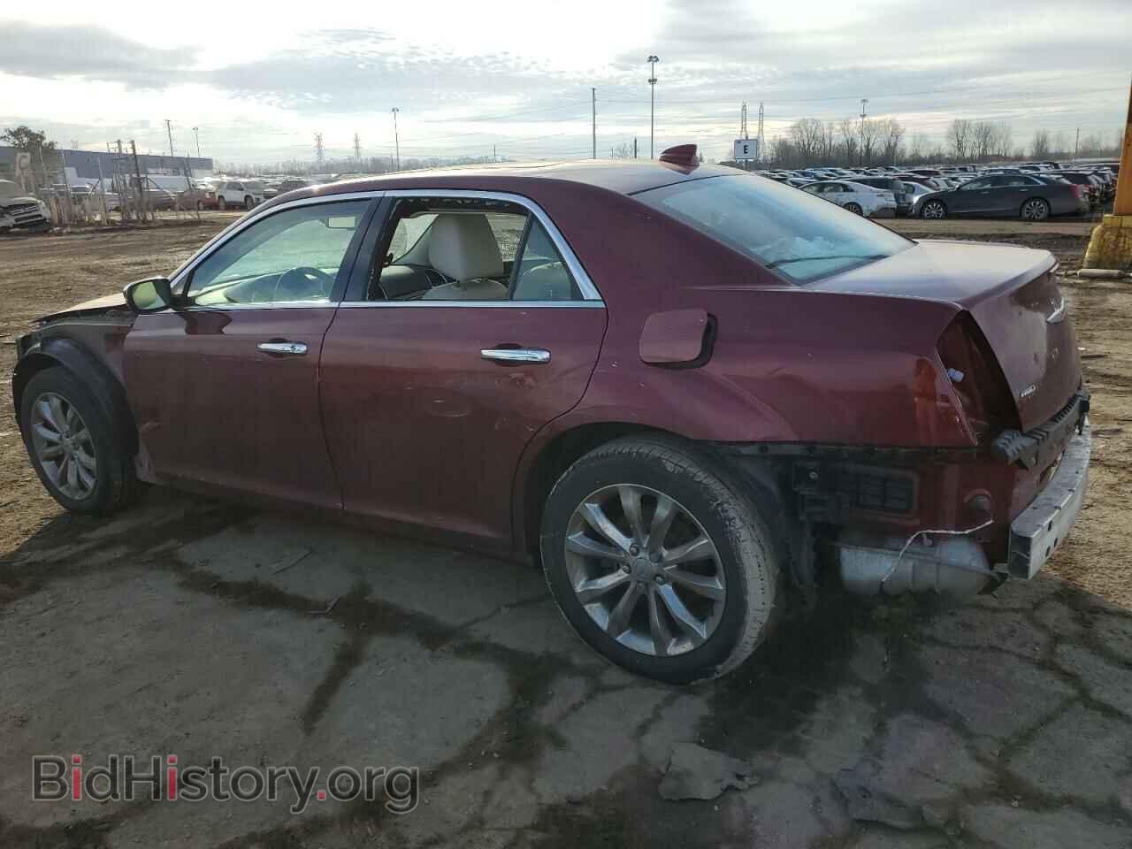 2016 CHRYSLER 300 - VIN: 2C3CCAKG7GH142490 - Фото 2