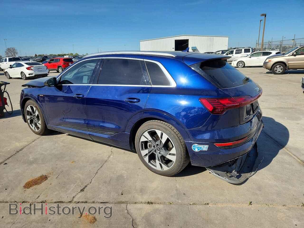 2021 AUDI E-TRON - VIN: WA1AAAGE6MB009282 - Фото 2