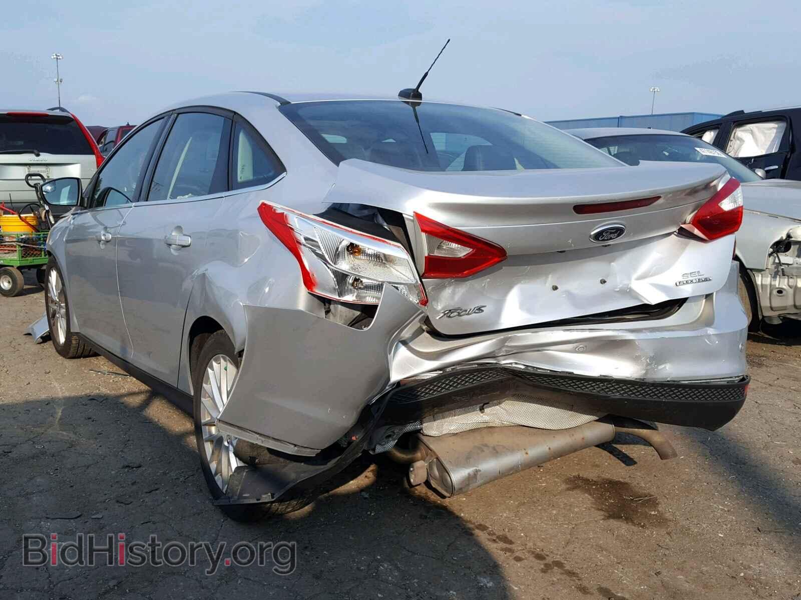 2012 Ford FOCUS (VIN 1FAHP3H28CL367551) — photo 3 of 10