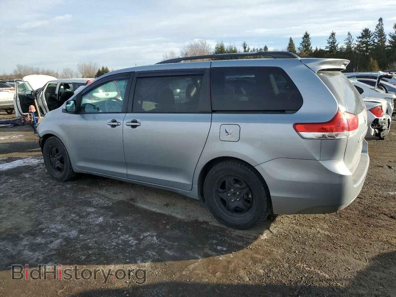 2011 TOYOTA All Models - VIN: 5TDKK3DC3BS125213 - Фото 2