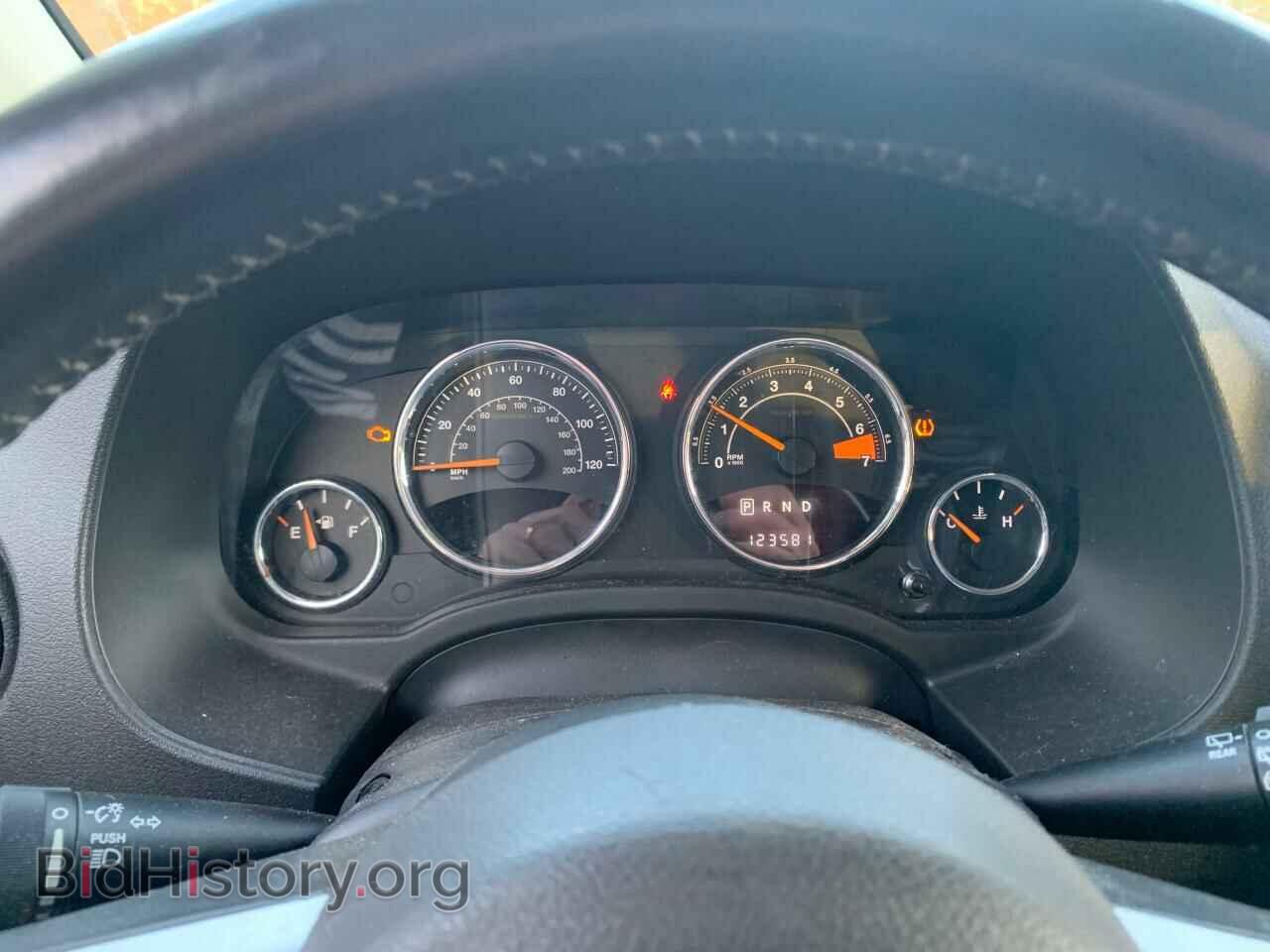 2016 JEEP COMPASS - VIN: 1C4NJCEA9GD769718 - Фото 9