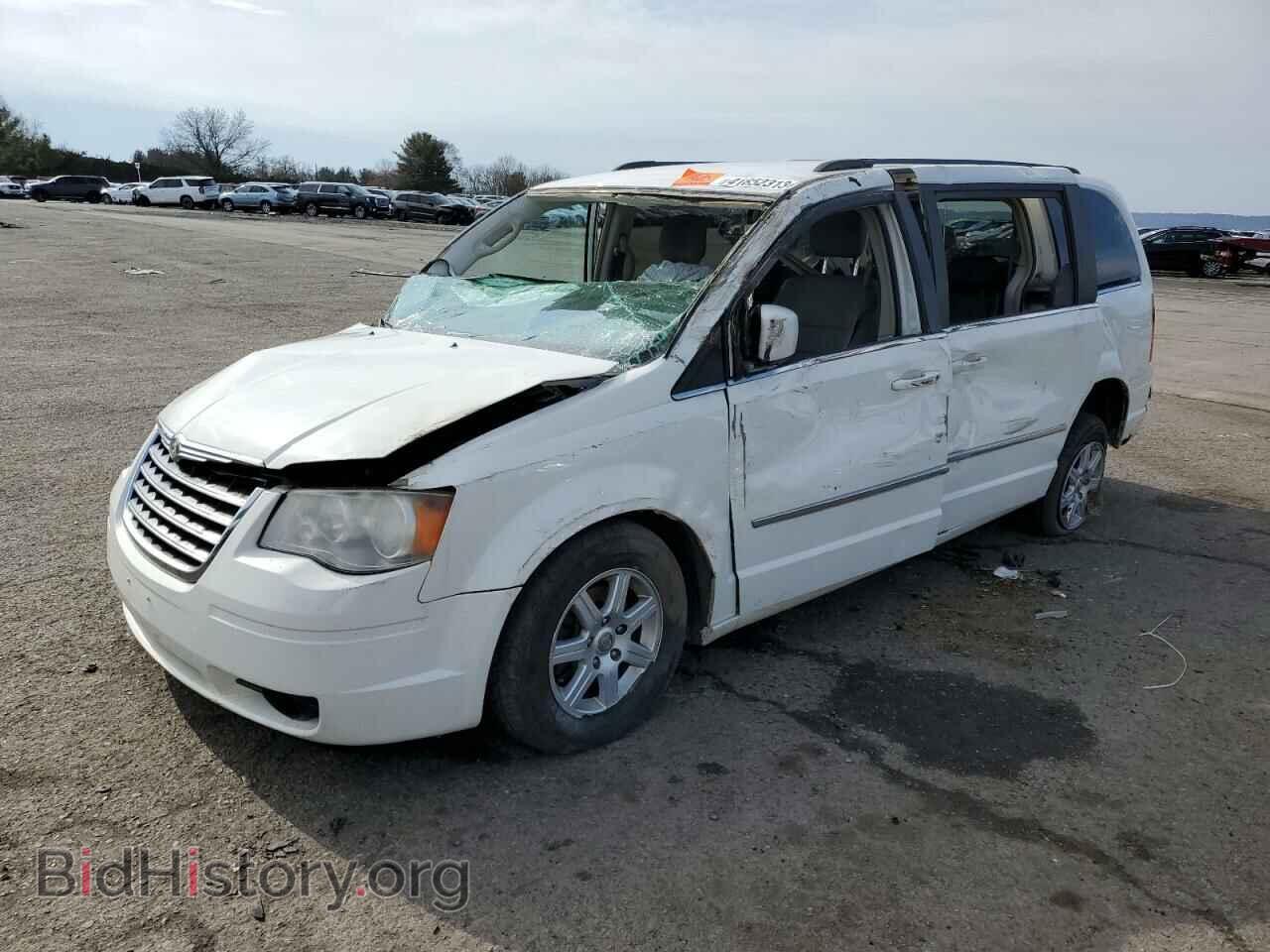 Photo 2A4RR5D14AR373363 - CHRYSLER MINIVAN 2010