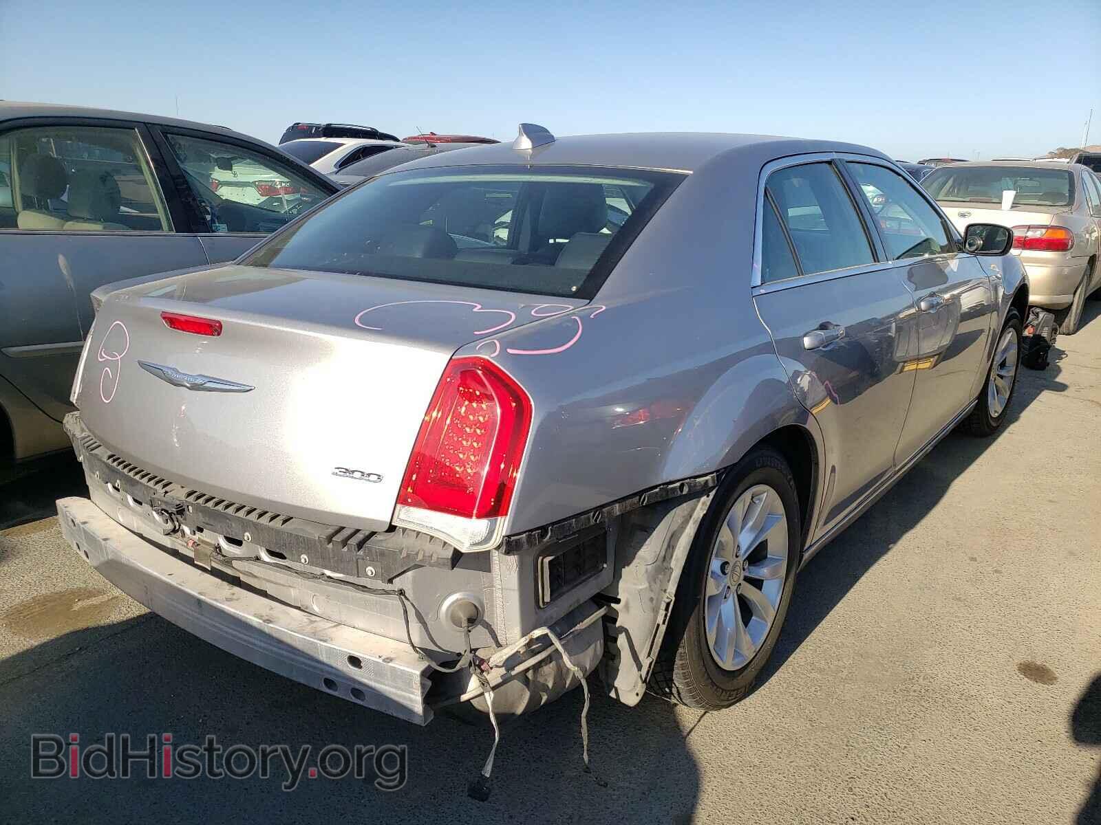 2015 CHRYSLER 300 - VIN: 2C3CCAAG4FH881719 - Фото 4