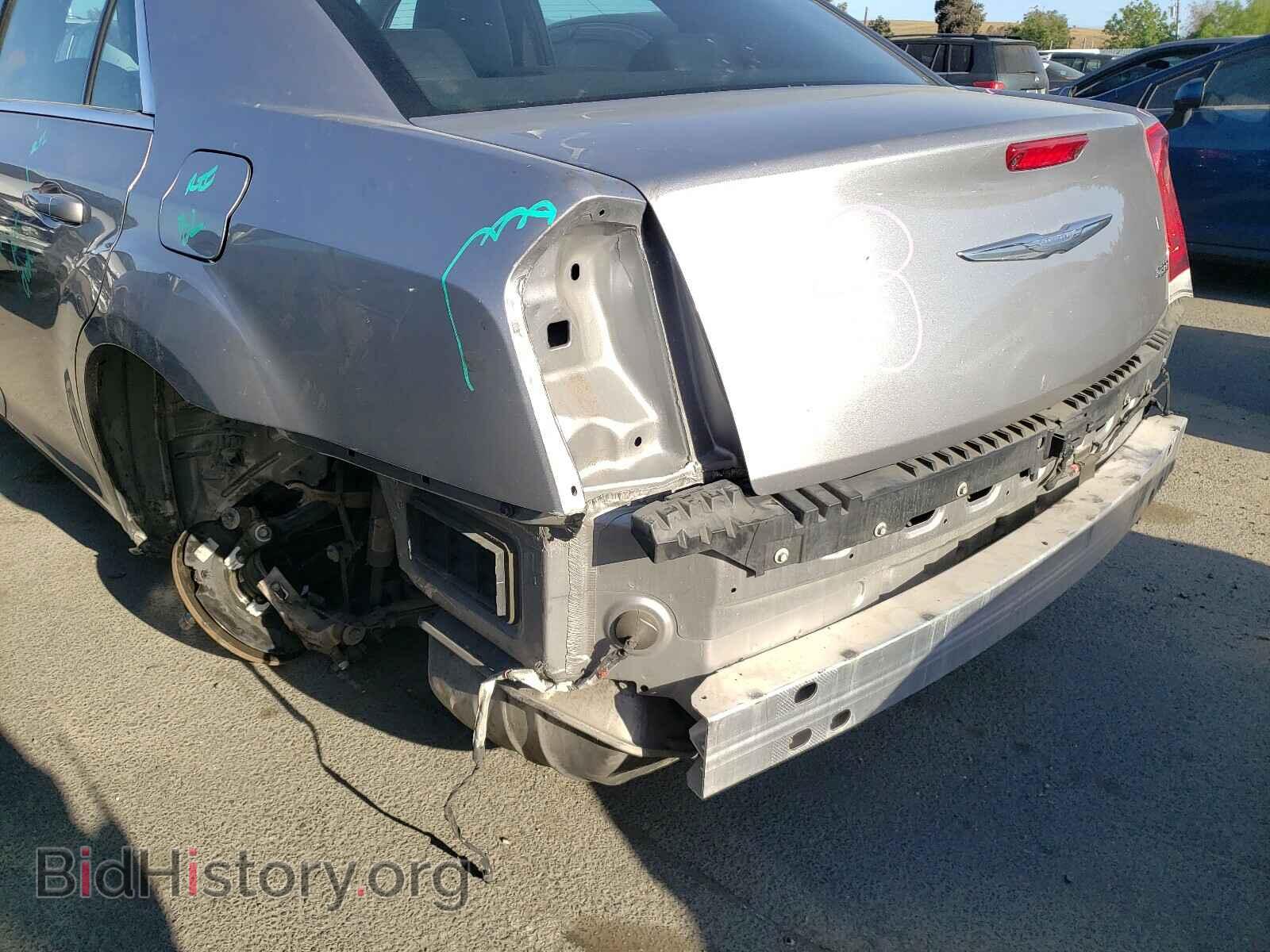 2015 CHRYSLER 300 - VIN: 2C3CCAAG4FH881719 - Фото 9