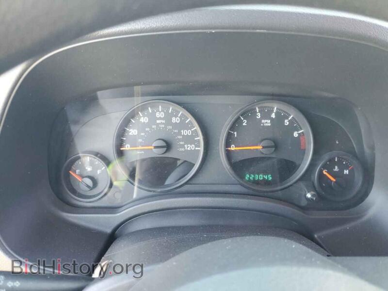 2012 Jeep COMPASS (VIN 1C4NJDBB2CD597089) — photo 9 of 14