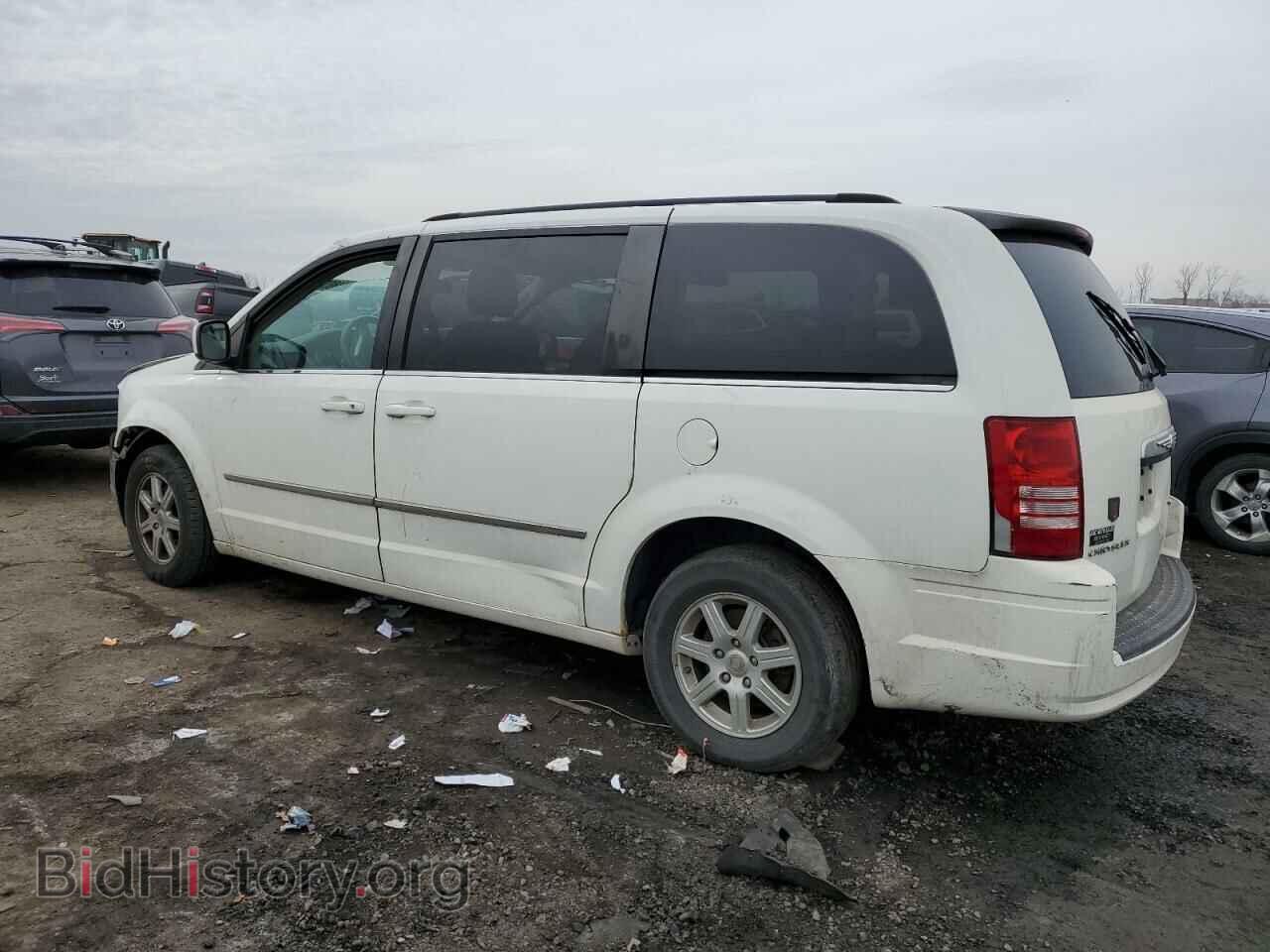 2010 CHRYSLER MINIVAN - VIN: 2A4RR5D10AR348010 - Photo 2