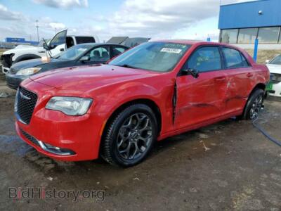 2017 Chrysler 300 300 S, красный — VIN 2C3CCAGG8HH622323, Copart