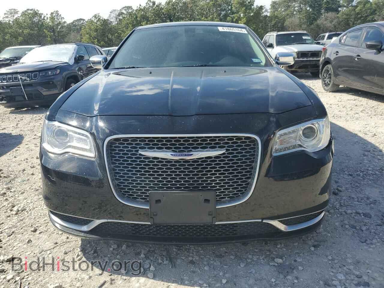 2019 CHRYSLER 300 - VIN: 2C3CCAAG8KH602332 - Фото 5
