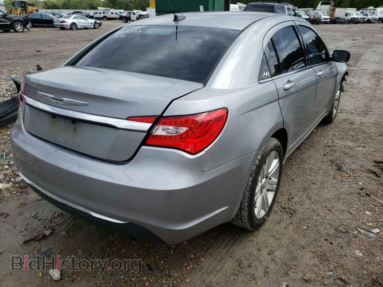 2013 CHRYSLER 200 - VIN: 1C3CCBAB6DN698269 - Фото 4