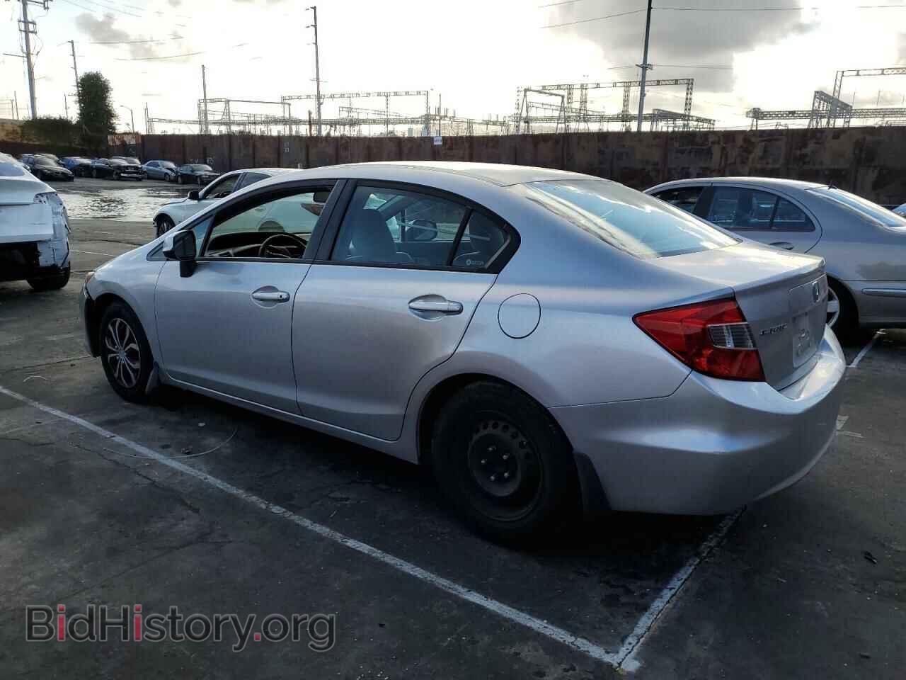 2012 HONDA CIVIC - VIN: 2HGFB2F50CH305647 - Photo 2