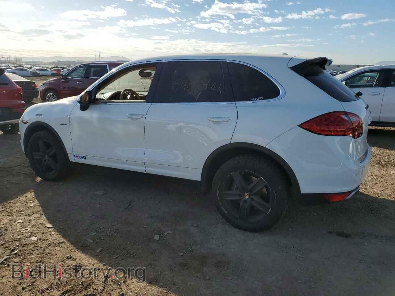 2014 PORSCHE CAYENNE - VIN: WP1AF2A26ELA41669 - Фото 2