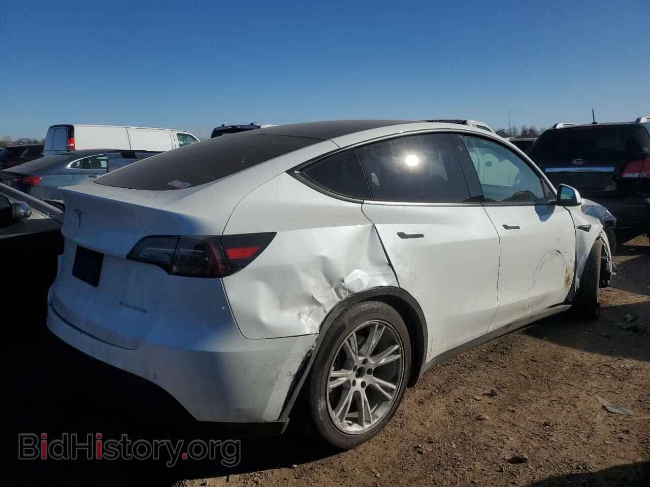 2022 TESLA MODEL Y - VIN: 7SAYGDEE2NF320068 - Фото 3