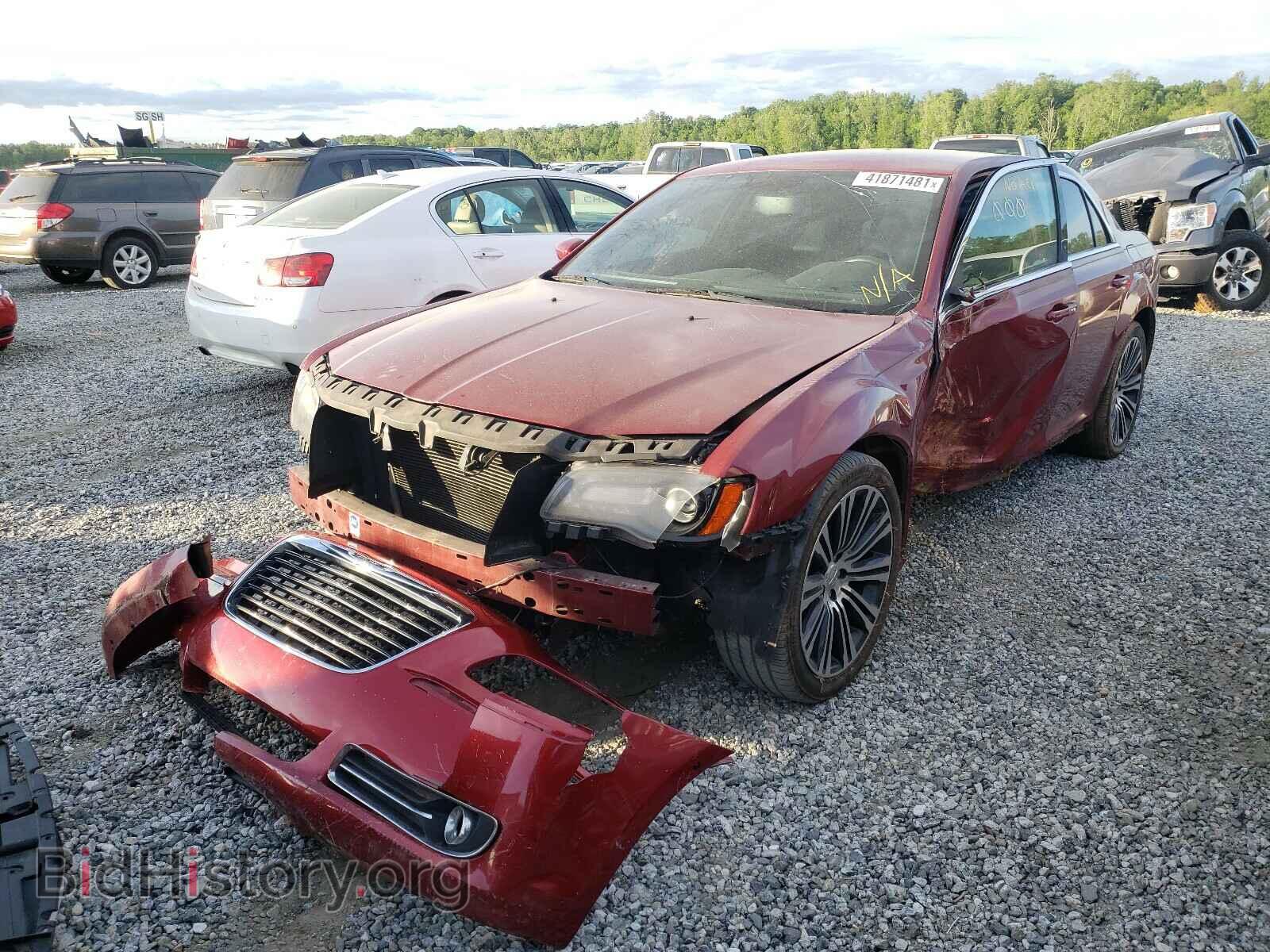 2013 CHRYSLER 300 - VIN: 2C3CCABG5DH574619 - Фото 2