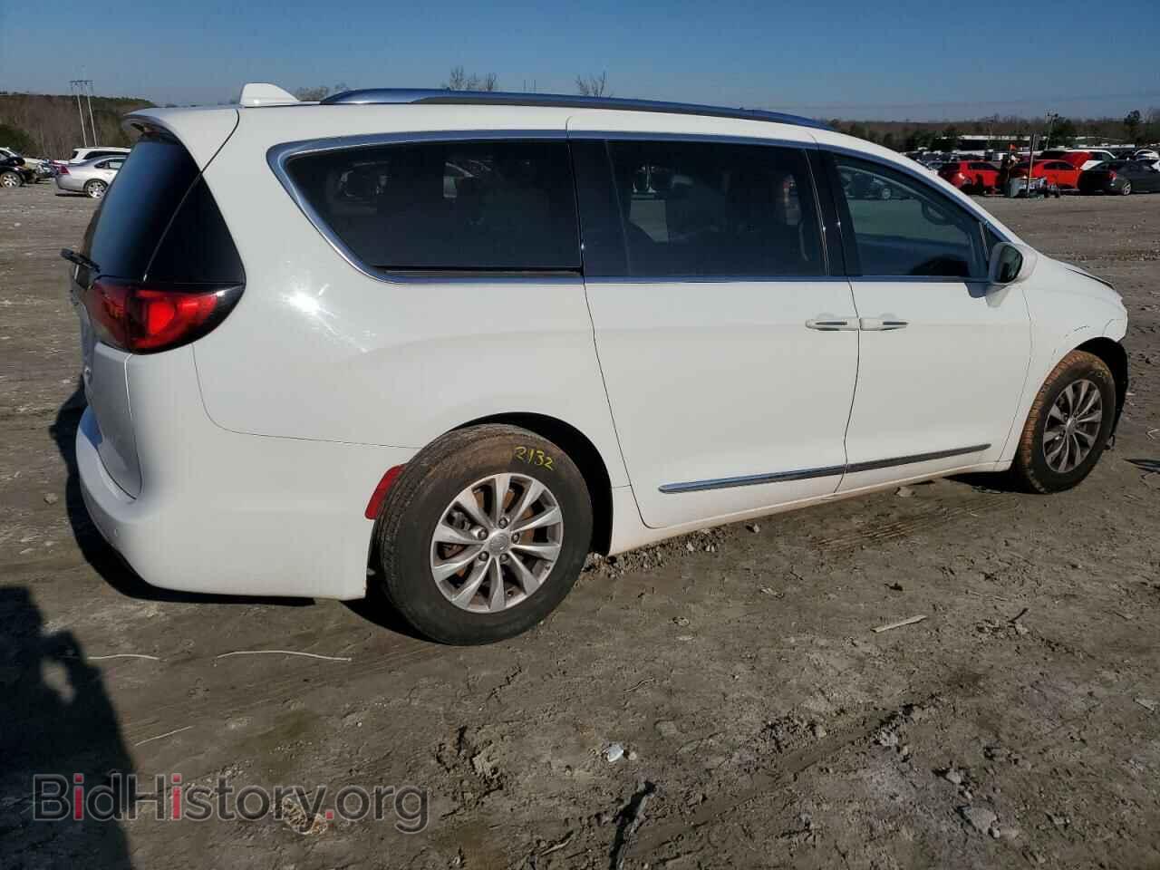 2019 CHRYSLER PACIFICA - VIN: 2C4RC1BG4KR554472 - Фото 3