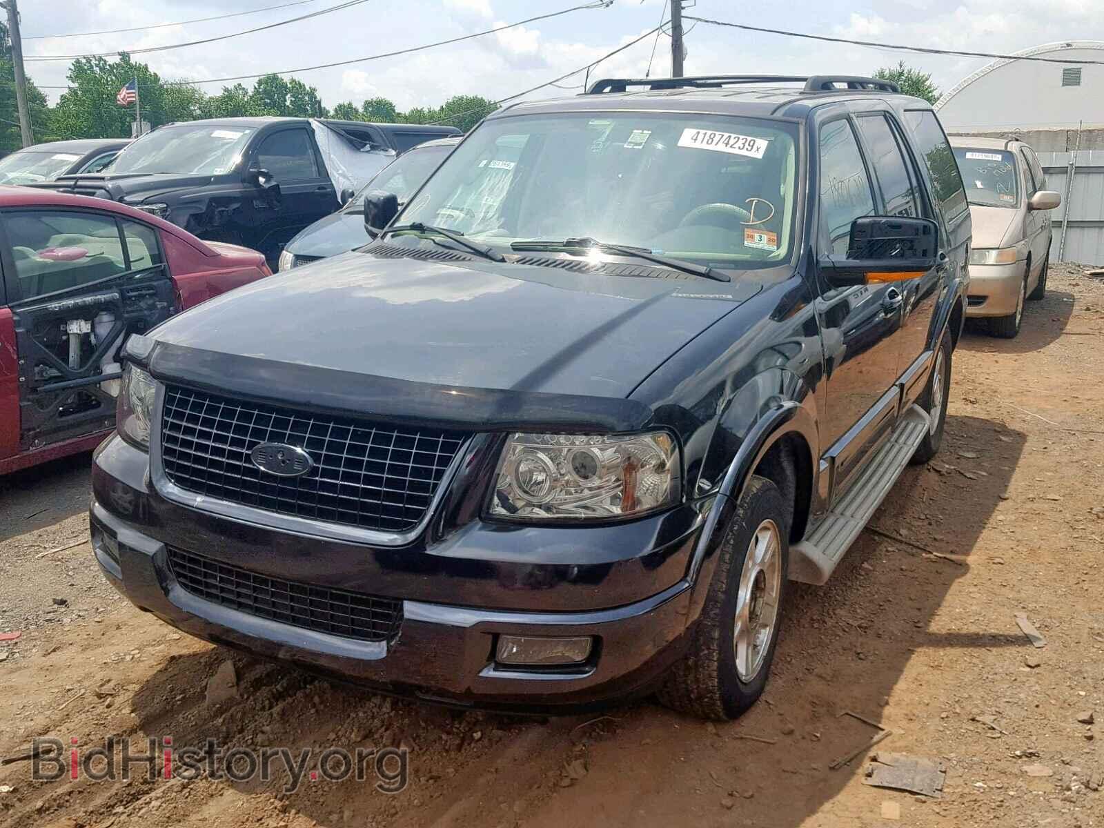 2005 FORD EXPEDITION - VIN: 1FMPU18595LA70834 - Фото 2