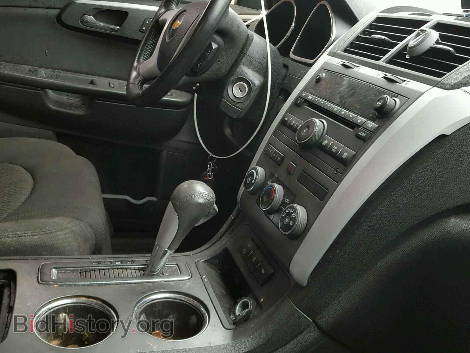 Фотография 1GNKRGEDXBJ195970 - CHEVROLET TRAVERSE 2011