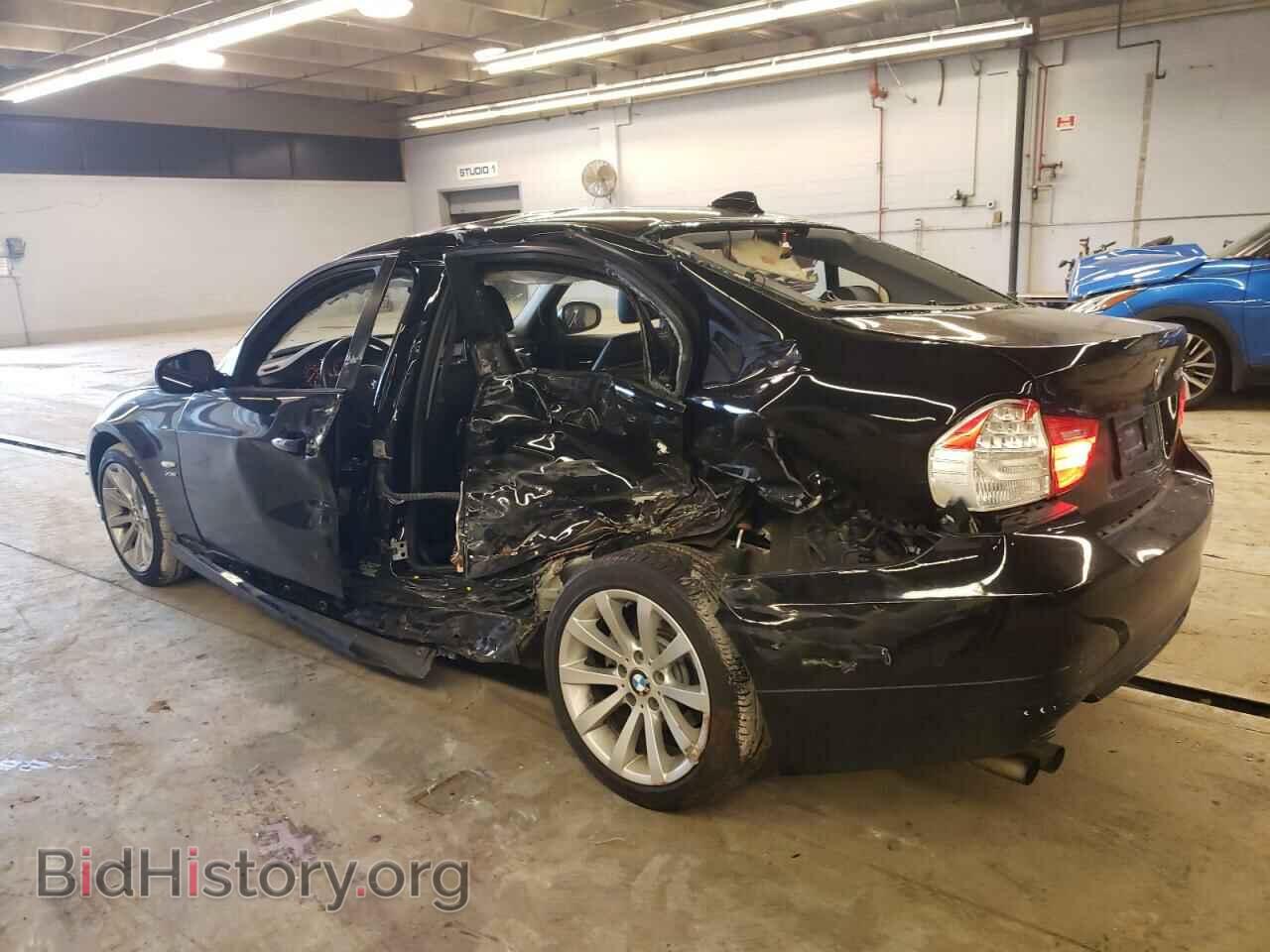 2011 BMW 3 SERIES - VIN: WBAPK7C59BF195831 - Фото 2