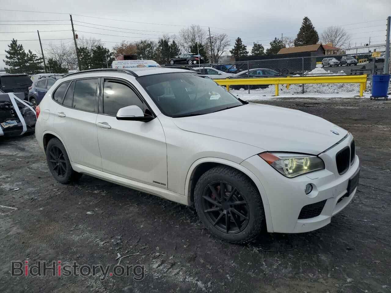 2015 BMW X1 - VIN: WBAVM5C52FVV94050 - Фото 4