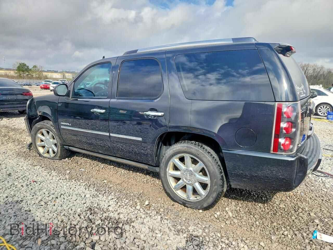 2013 GMC YUKON - VIN: 1GKS1EEF2DR211948 - Photo 2