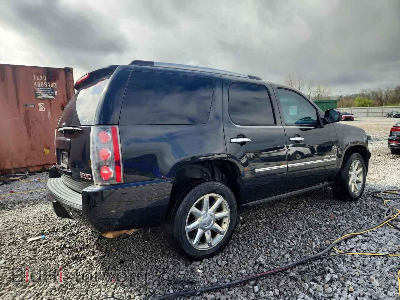 2013 GMC YUKON - VIN: 1GKS1EEF2DR211948 - Photo 3