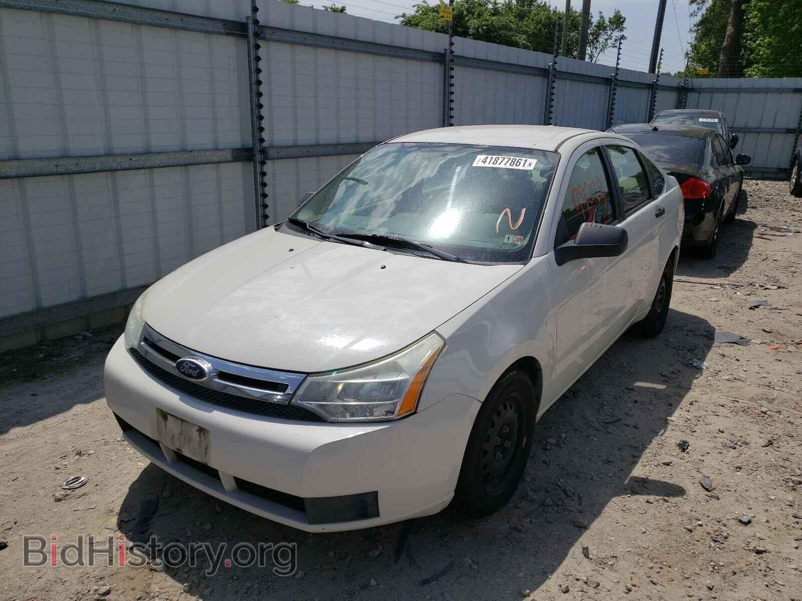 2011 FORD FOCUS - VIN: 1FAHP3EN0BW187590 - Фото 2