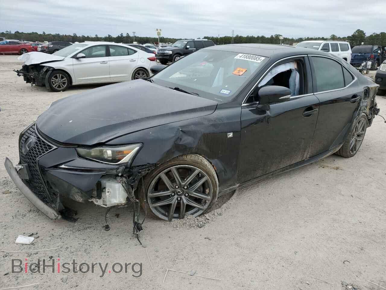 Photo JTHBA1D23H5056275 - LEXUS IS 2017