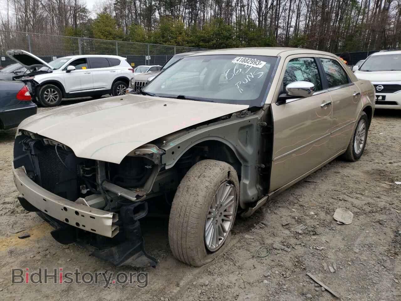 Photo 2C3CA4CD2AH148636 - CHRYSLER 300 2010