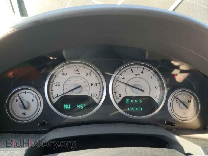 2010 Chrysler MINIVAN (VIN 2A4RR5D11AR243590) — фото 9 из 13