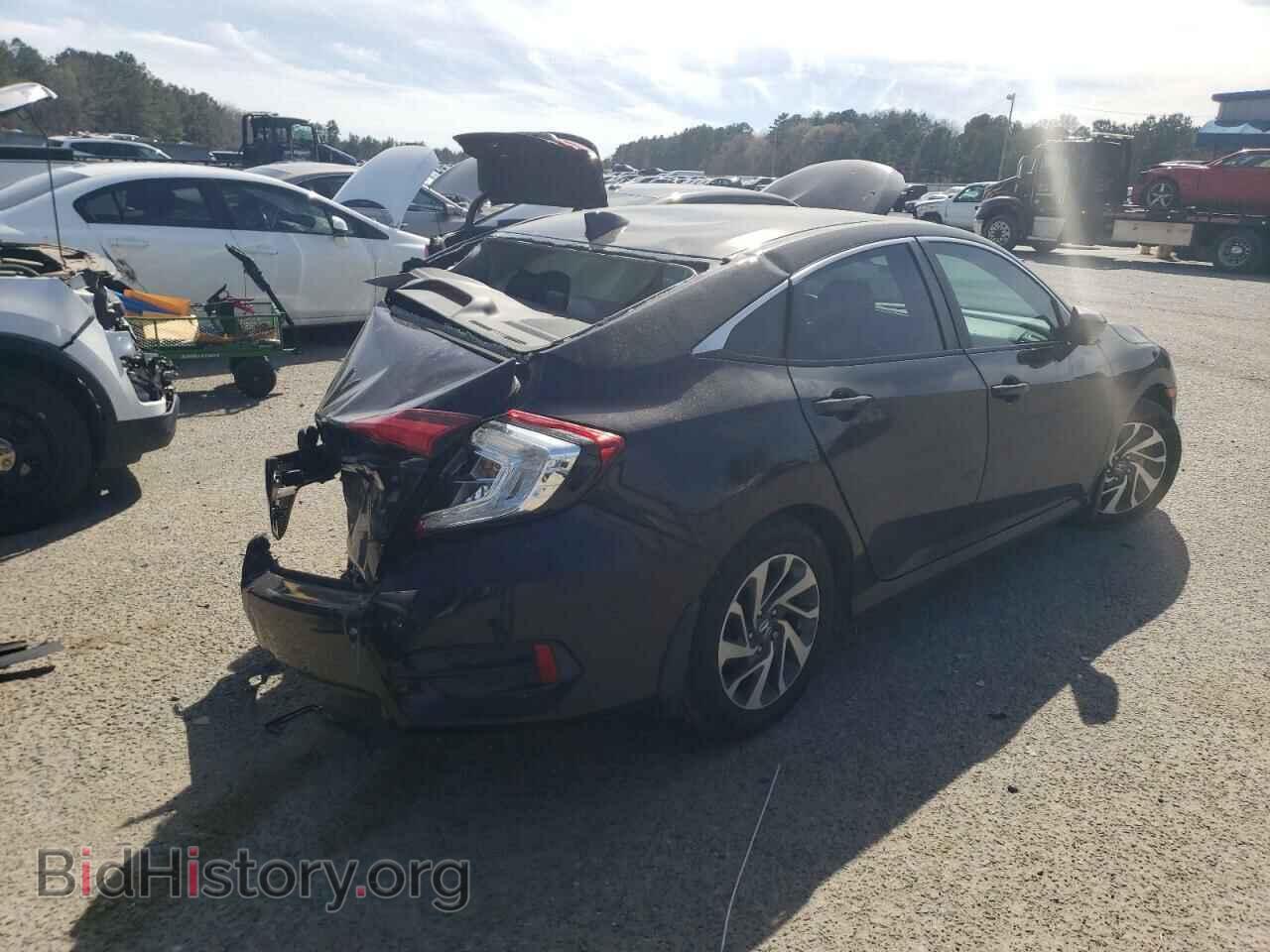 2017 HONDA CIVIC - VIN: 19XFC2F7XHE043166 - Фото 3