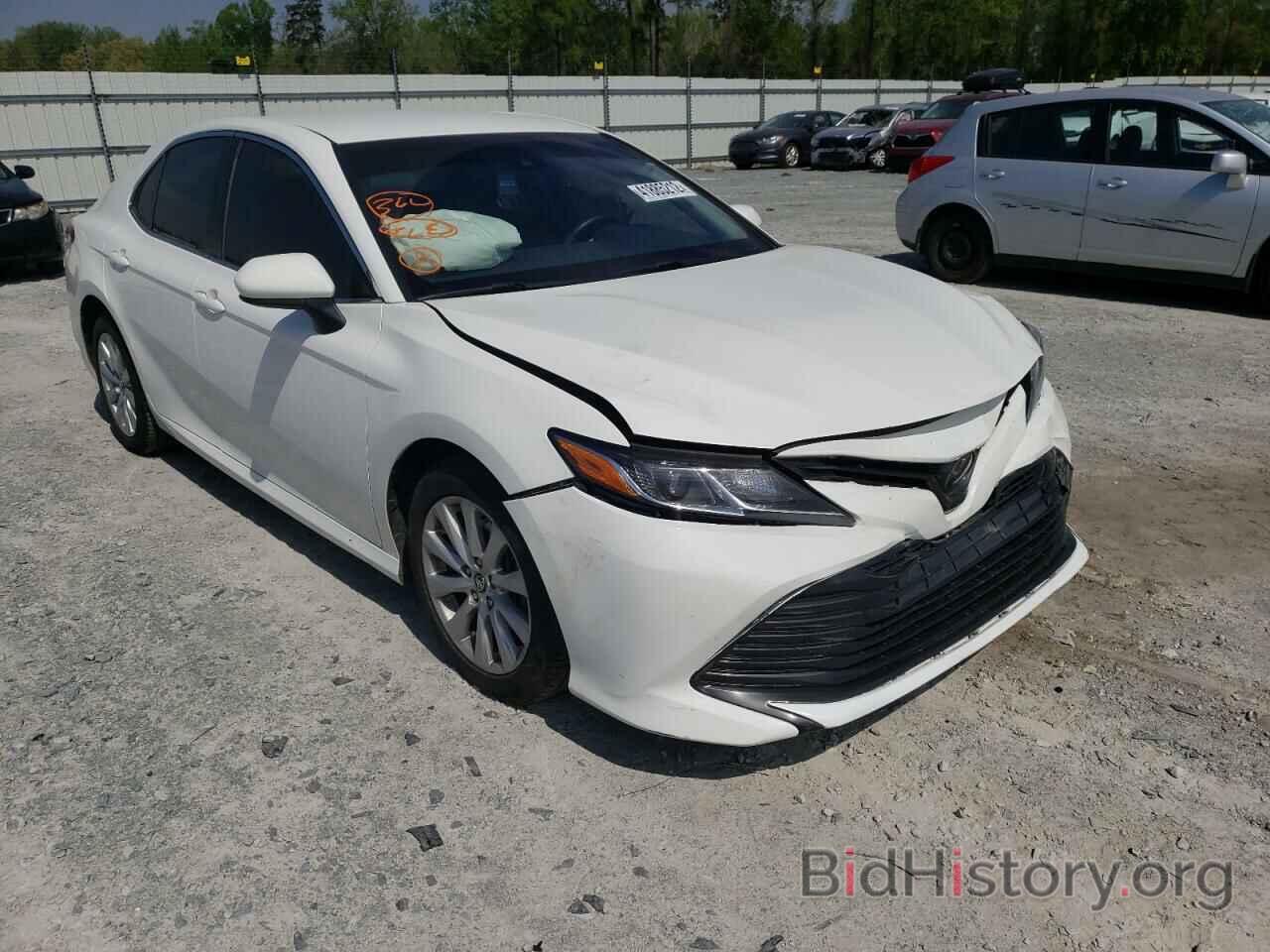 Photo JTNB11HK6J3011436 - TOYOTA CAMRY 2018