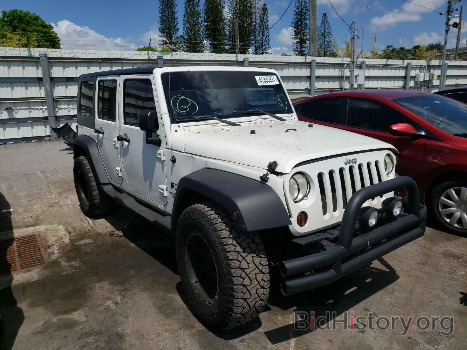 Photo 1J4GB39178L563671 - JEEP WRANGLER 2008