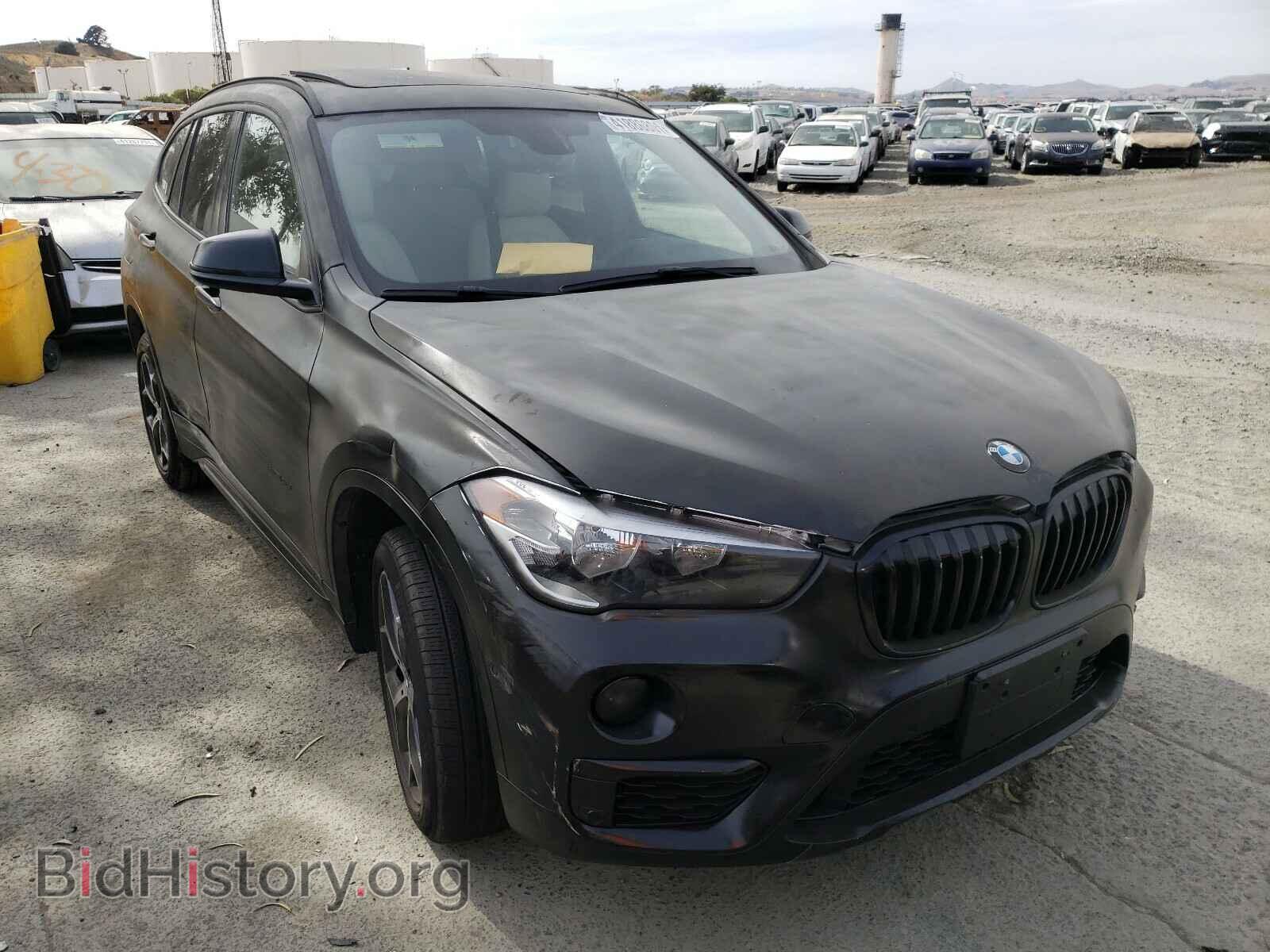 Фотография WBXHT3C3XH5F77009 - BMW X1 2017
