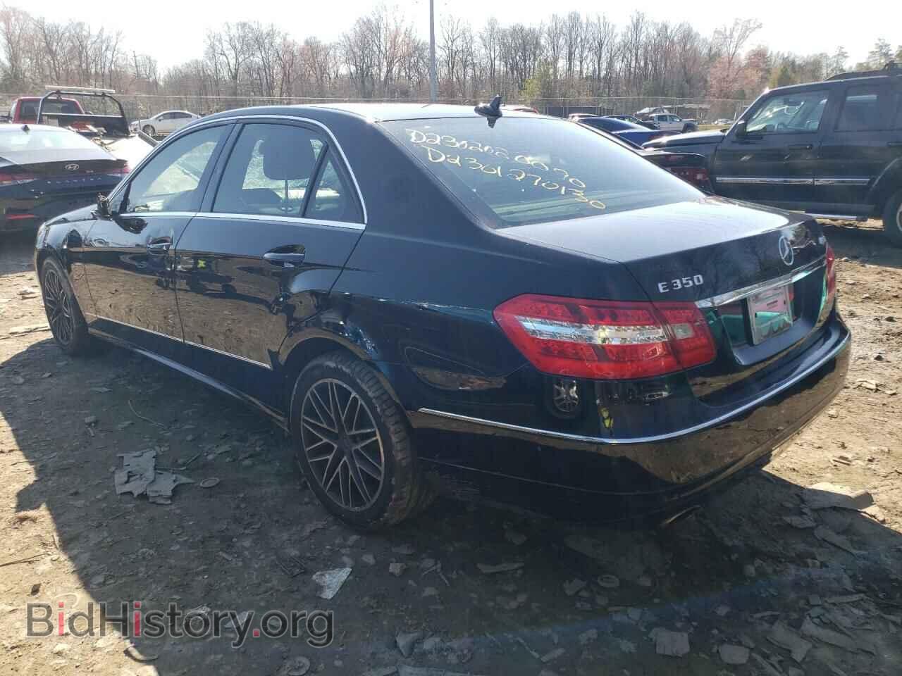 2011 MERCEDES-BENZ E-CLASS - VIN: WDDHF8HB8BA359217 - Фото 2