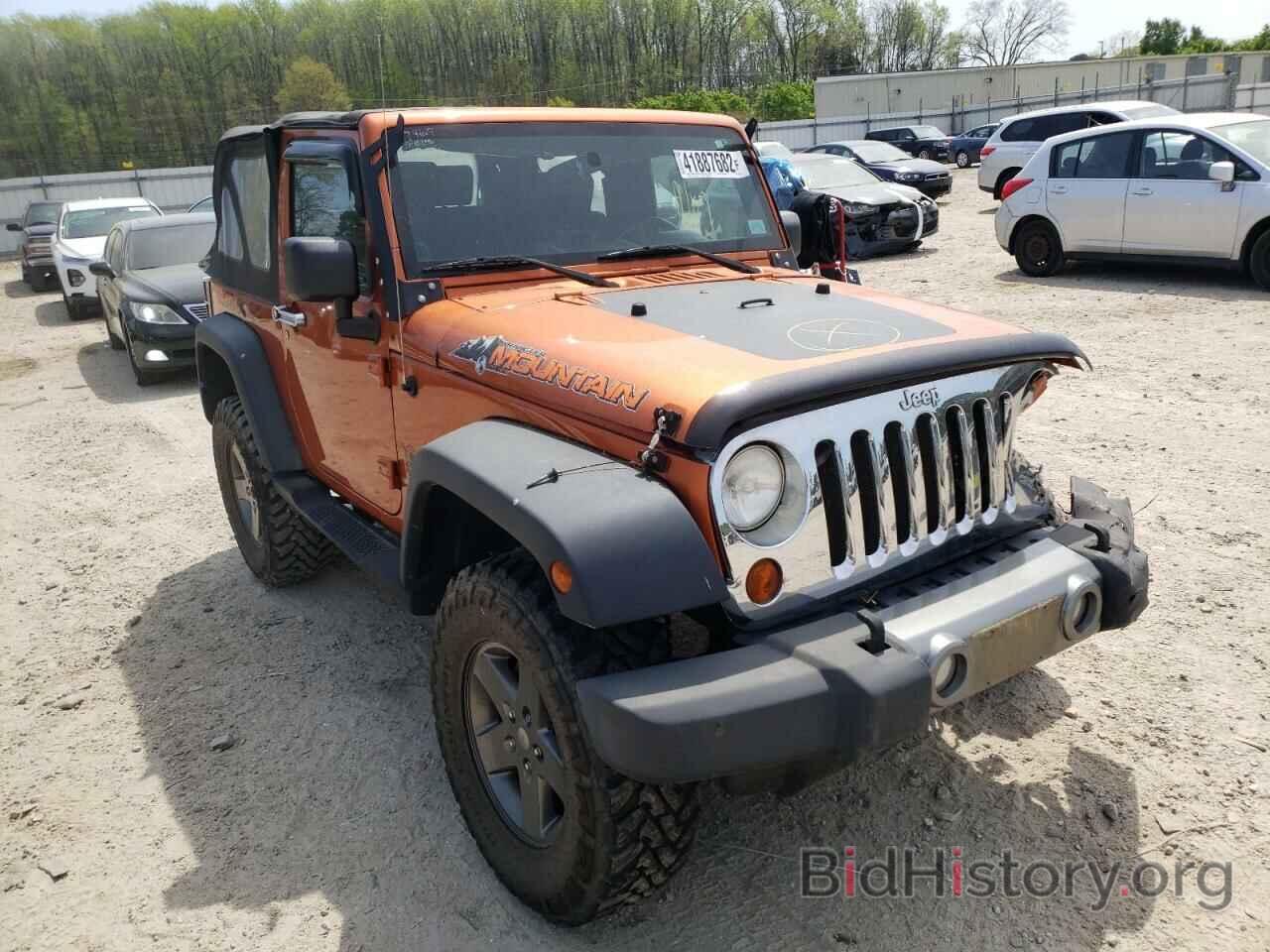 Photo 1J4AA2D18AL192326 - JEEP WRANGLER 2010