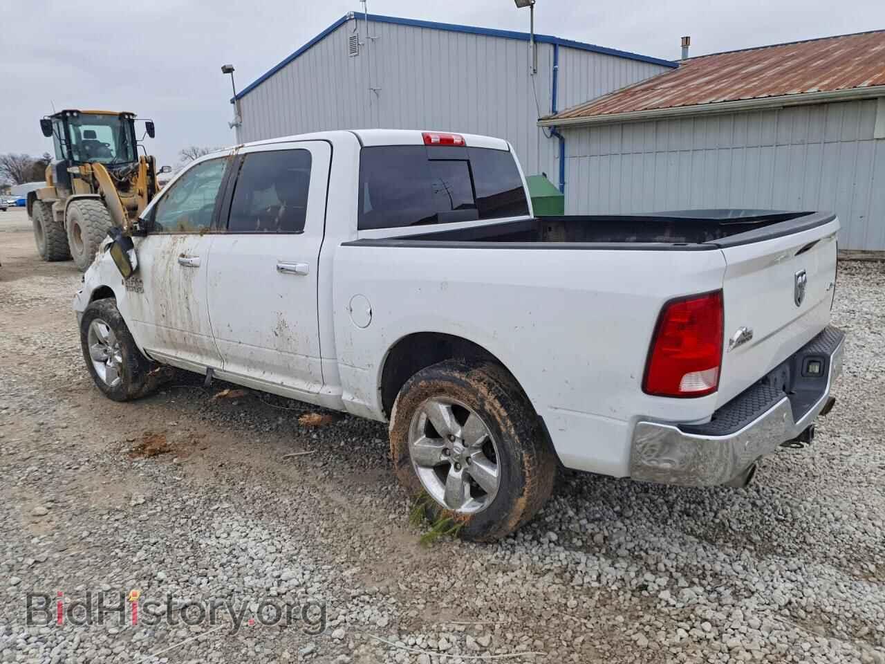 2017 RAM 1500 - VIN: 3C6RR7LT4HG512161 - Фото 2