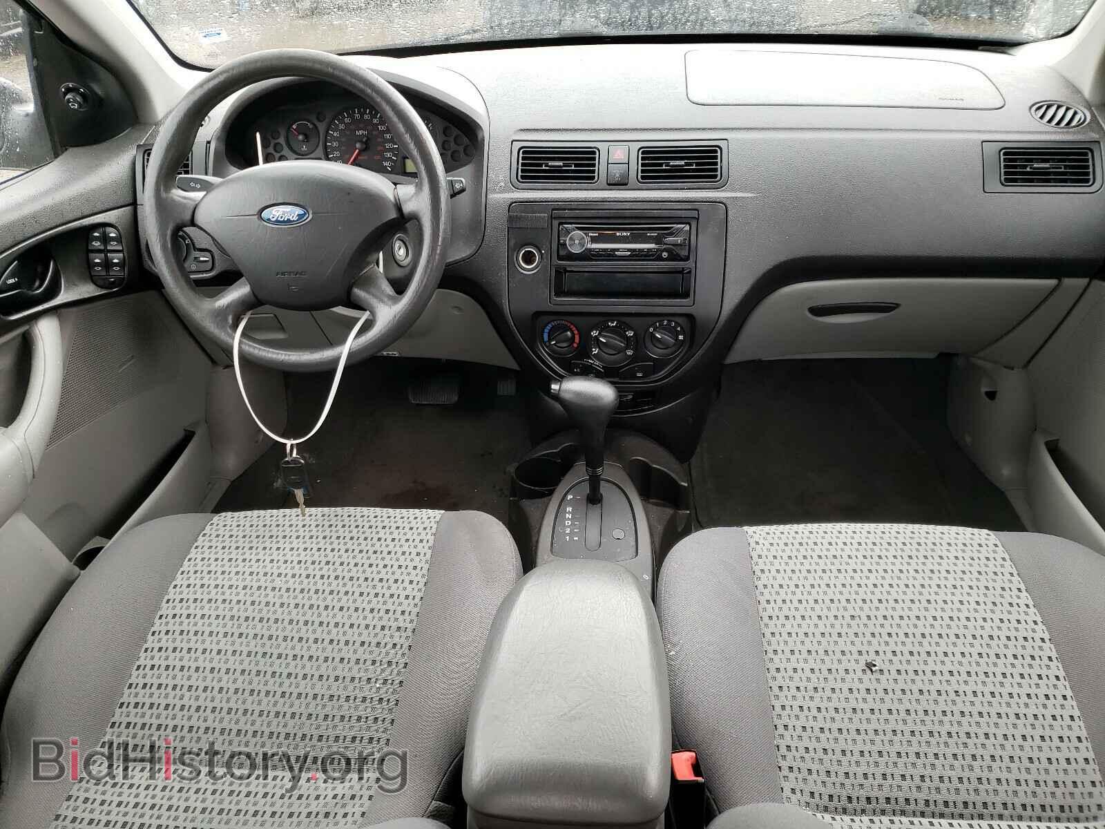 2007 FORD FOCUS - VIN: 1FAFP34N57W362223 - Фото 9