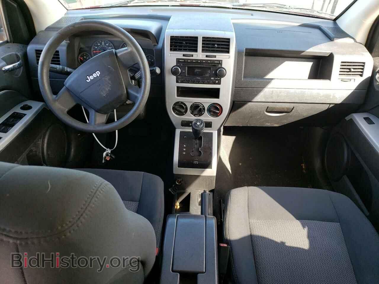 2008 JEEP COMPASS - VIN: 1J8FT47W08D649524 - Photo 8