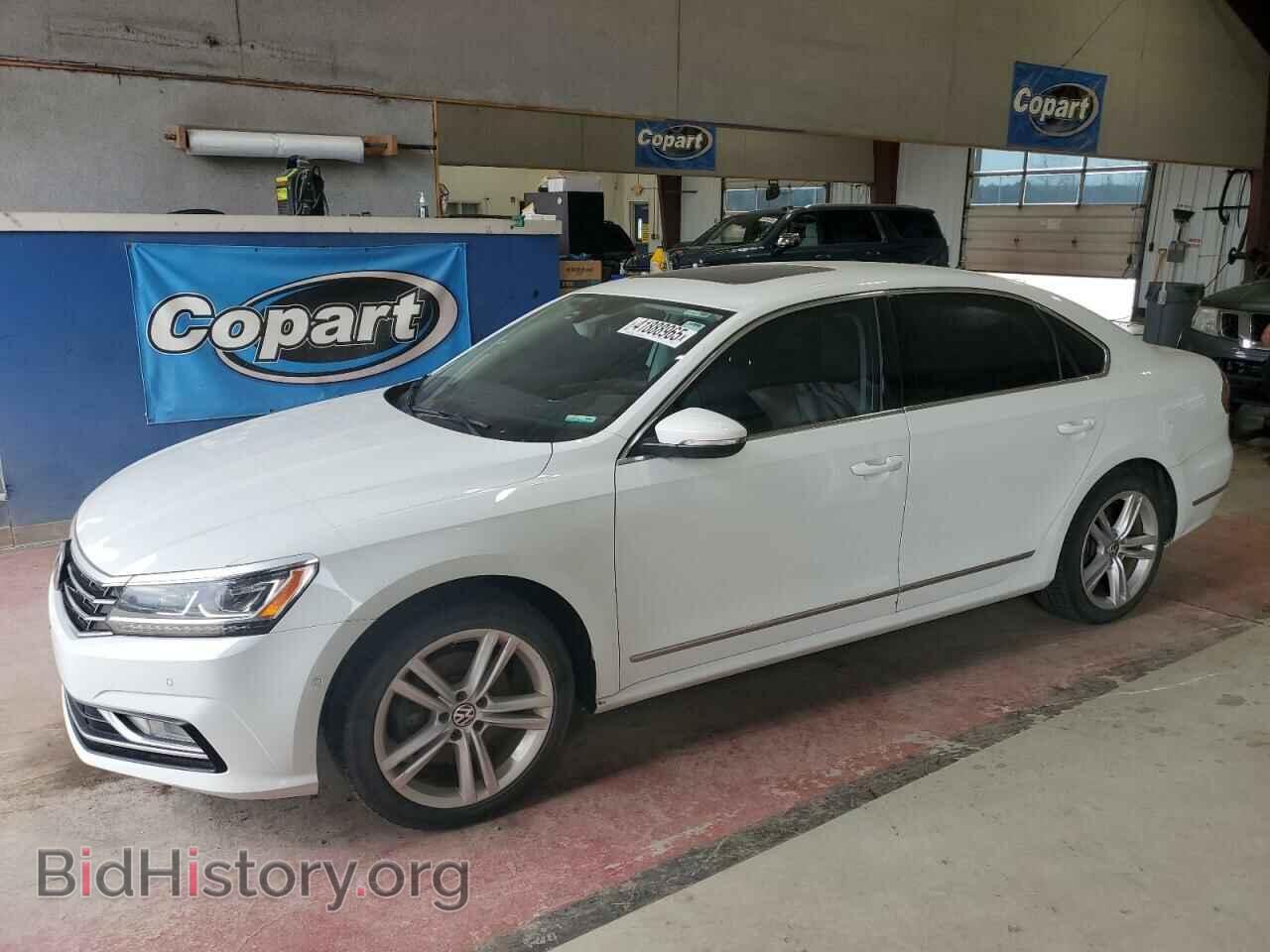 Фотография 1VWCM7A33HC058114 - VOLKSWAGEN PASSAT 2017