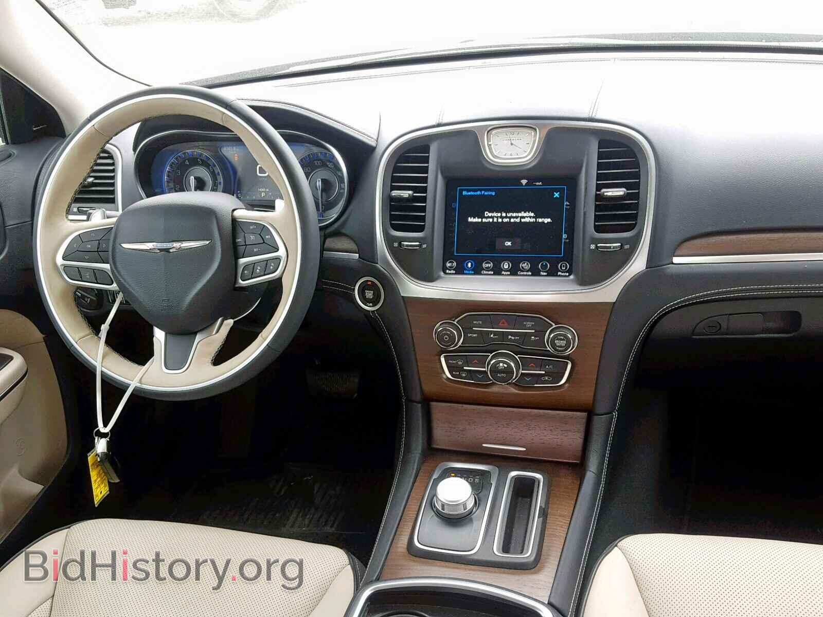 2018 CHRYSLER 300 - VIN: 2C3CCAPTXJH282319 - Фото 9
